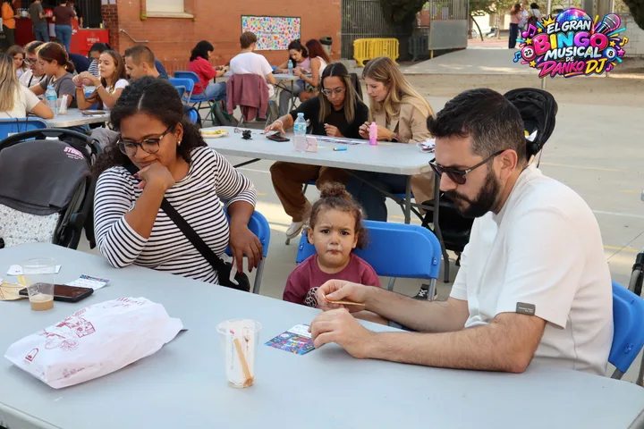 El Gran Bingo Musical de Danko DJ: Público y familias