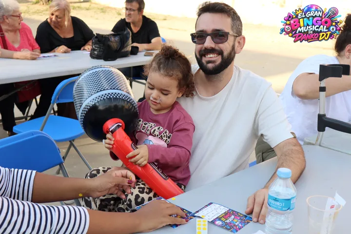 El Gran Bingo Musical de Danko DJ: Público y familias