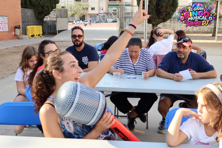 El Gran Bingo Musical de Danko DJ: Público y familias